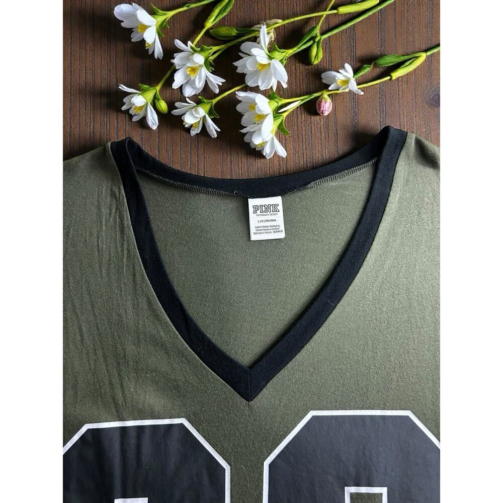 Victoria’s Secret PINK V-Neck Top Sz Large Dark Green Short Sleeve Tee Shirt - Picture 2 of 6